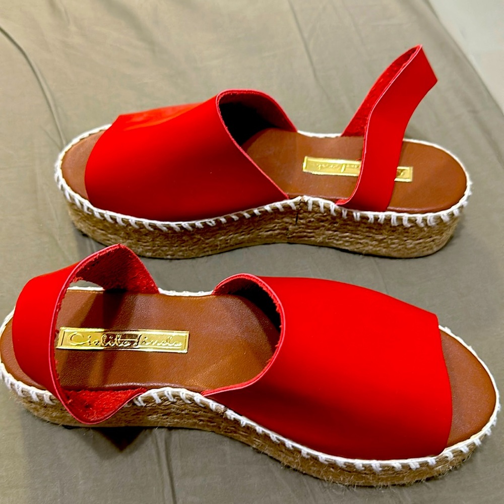 Red espadrilles style wedges